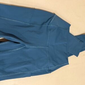 Five dance Kids Blue Leggings. YXL. GUC